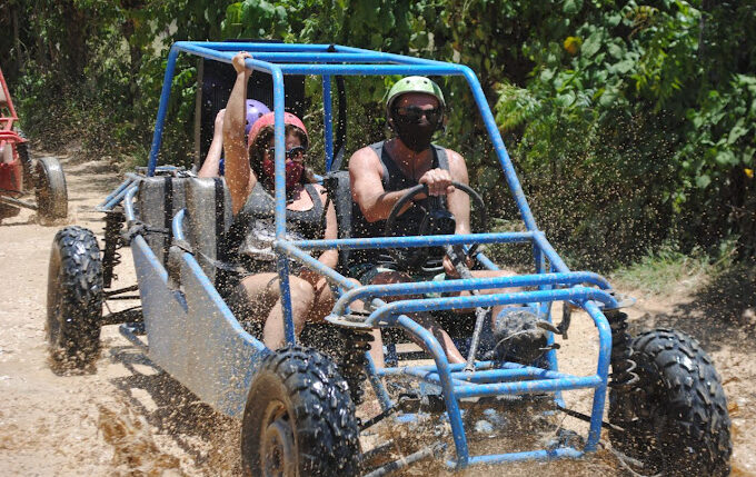 excursion-buggy-punta-cana-4-viajes-de-fiesta