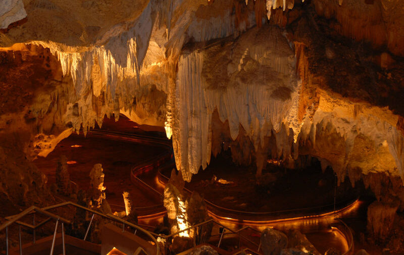 cueva-de-las-maravillas-1-viajes-de-fiesta