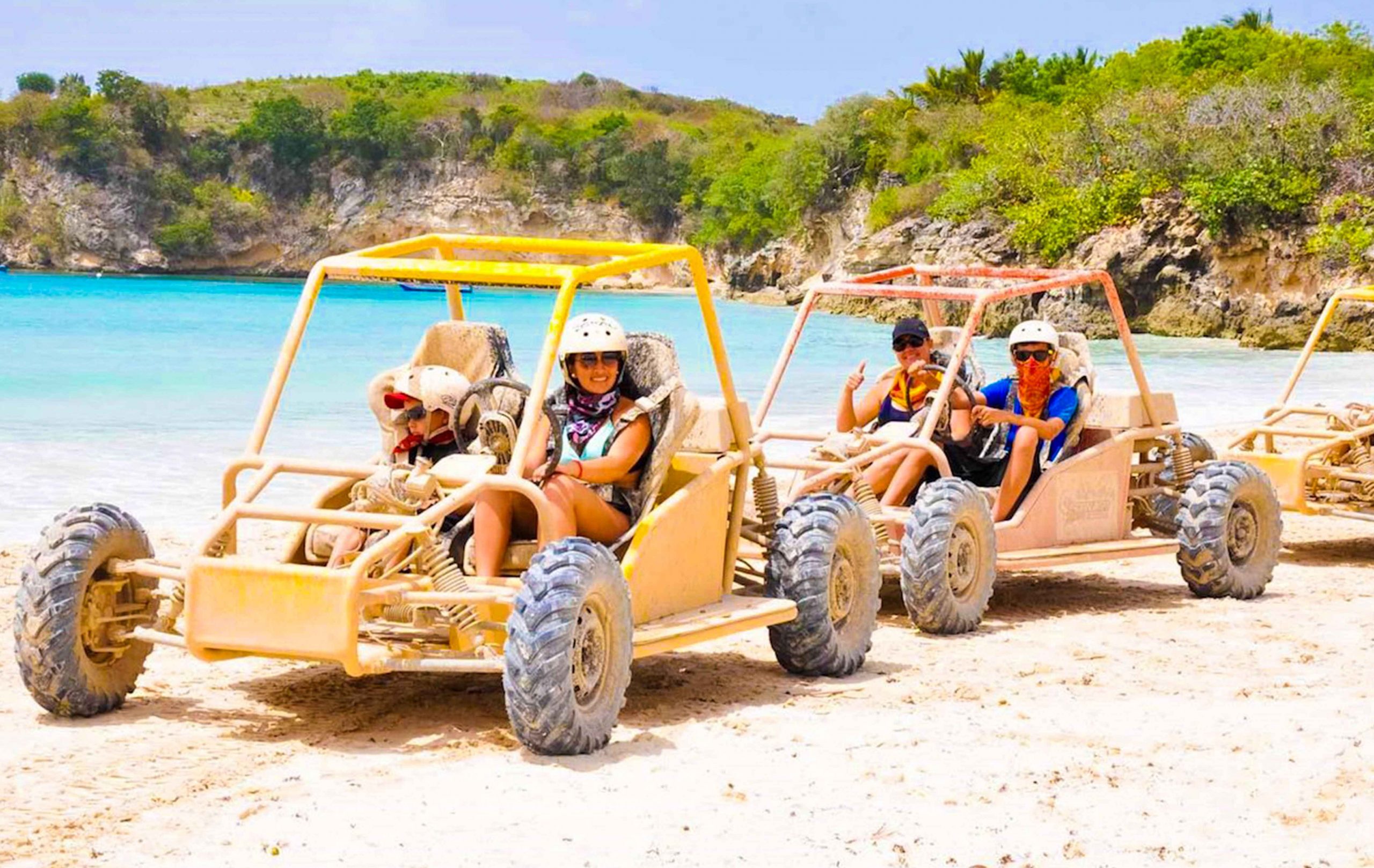 excursion-salvaje-buggies-playa-macao-5-viajes-de-fiesta