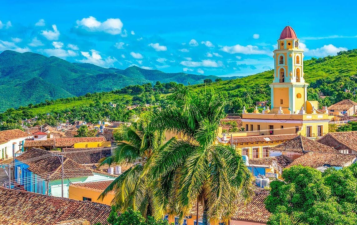 visita-trinidad-3-viajes-de-fiesta