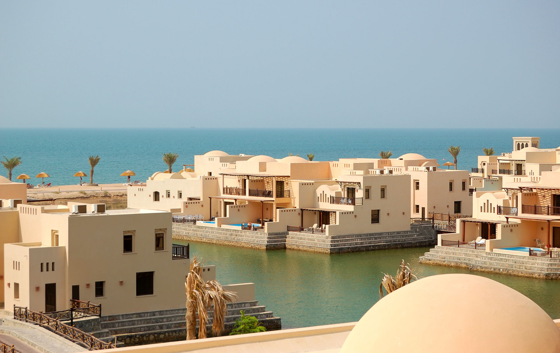 pack-essence-ras-al-khaimah-1-viajes-de-fiesta