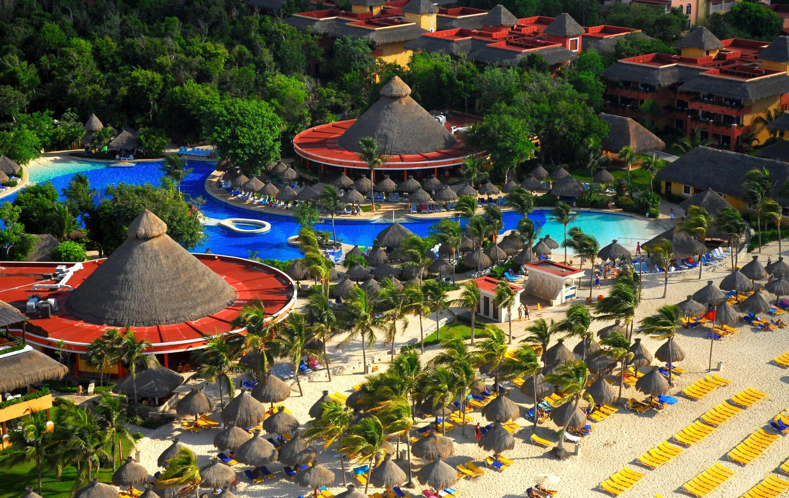 hotel-iberostar-waves-quetzal-5-viajes-de-fiesta