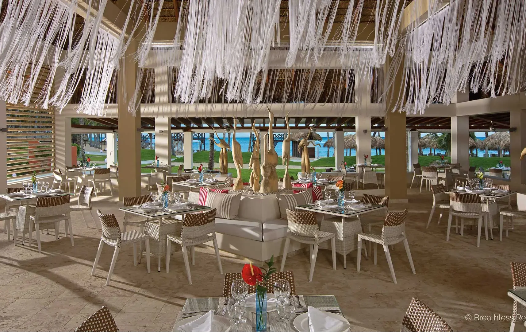 breathless-punta-cana-resort-5-viajes-de-fiesta