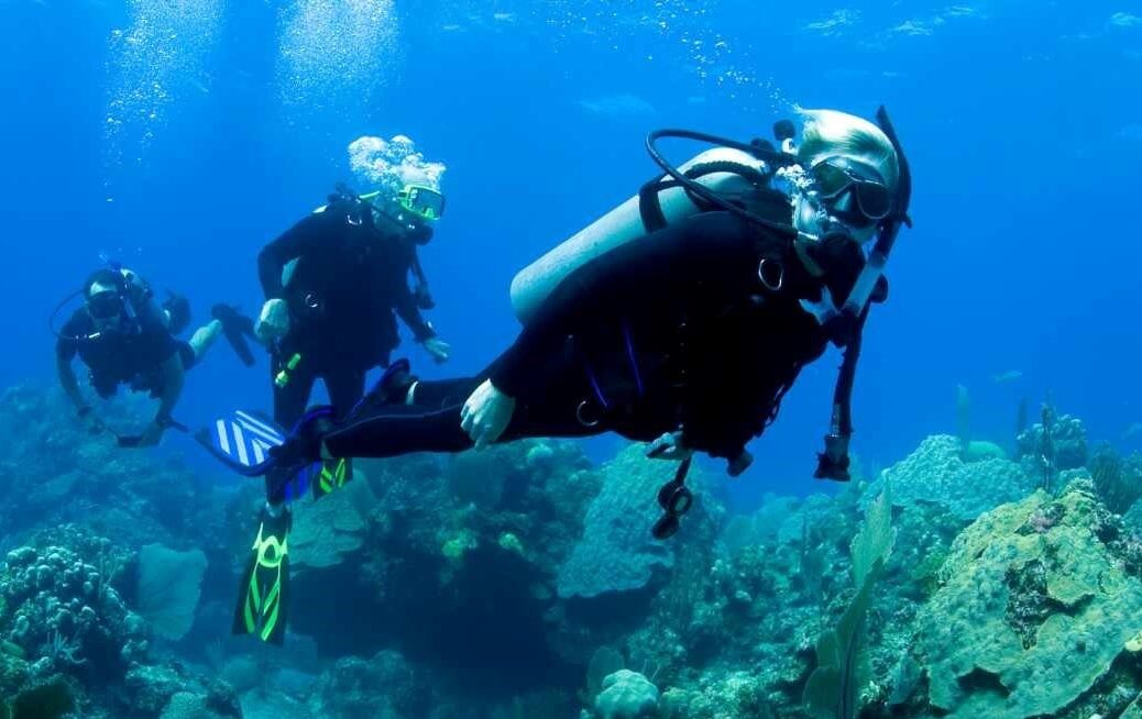 vive-aventura-buceo-bayahibe-6-viajes-de-fiesta