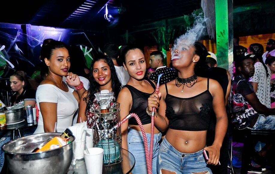 discoteca-drink-point-punta-cana-5-viajes-de-fiesta